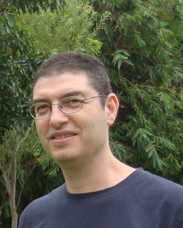 Invited Speaker Portrait