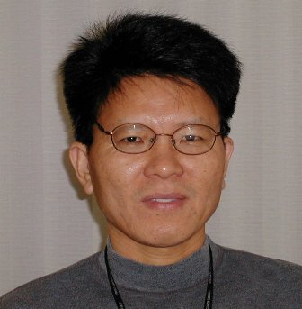 Invited Speaker Portrait